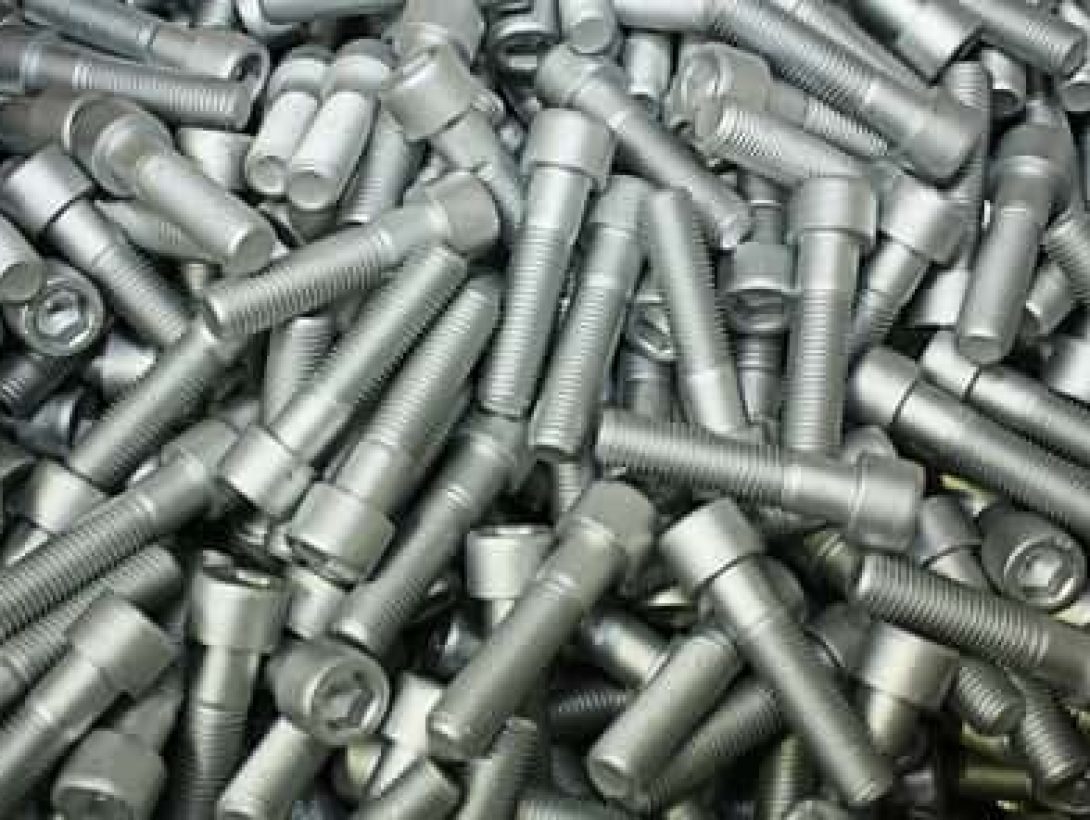 Steel bolts with protective tin plating finish