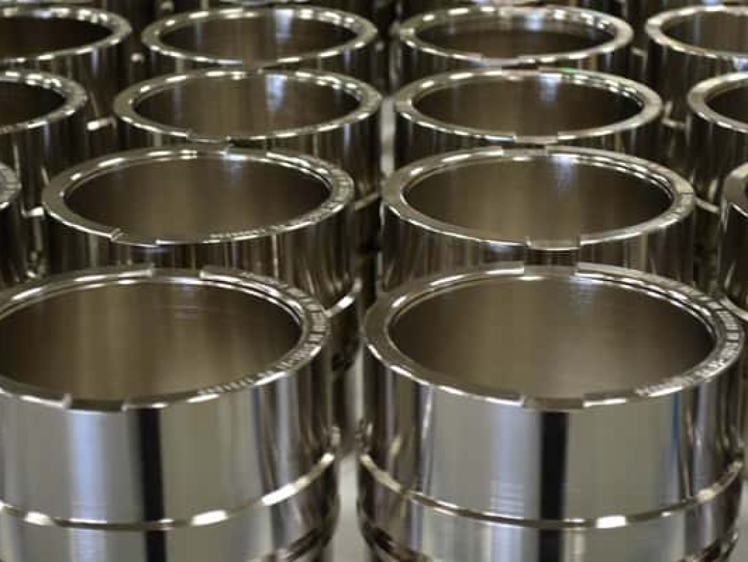 Machined metal cylindrical components with nickel plated finish